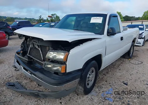 2004 Chevrolet Silverado 1500 Work Truck z USA, uszkodzony, nr VIN 1GCEC14XX4Z321880